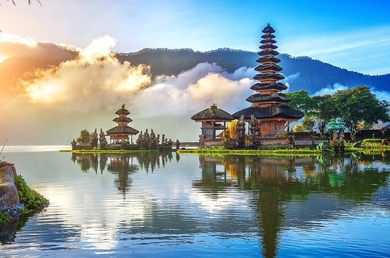 گلبرگ تور بالی لاکچری